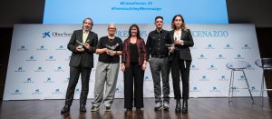 De izquierda a derecha: el coleccionista Carlos Rosón de la Fundación RAC, Dora García, la directora general adjunta de la Fundación Bancaria ”la Caixa”, Elisa Durán; y Mira Bernabeu y Miriam Lozano de la Galería Espaivisor.