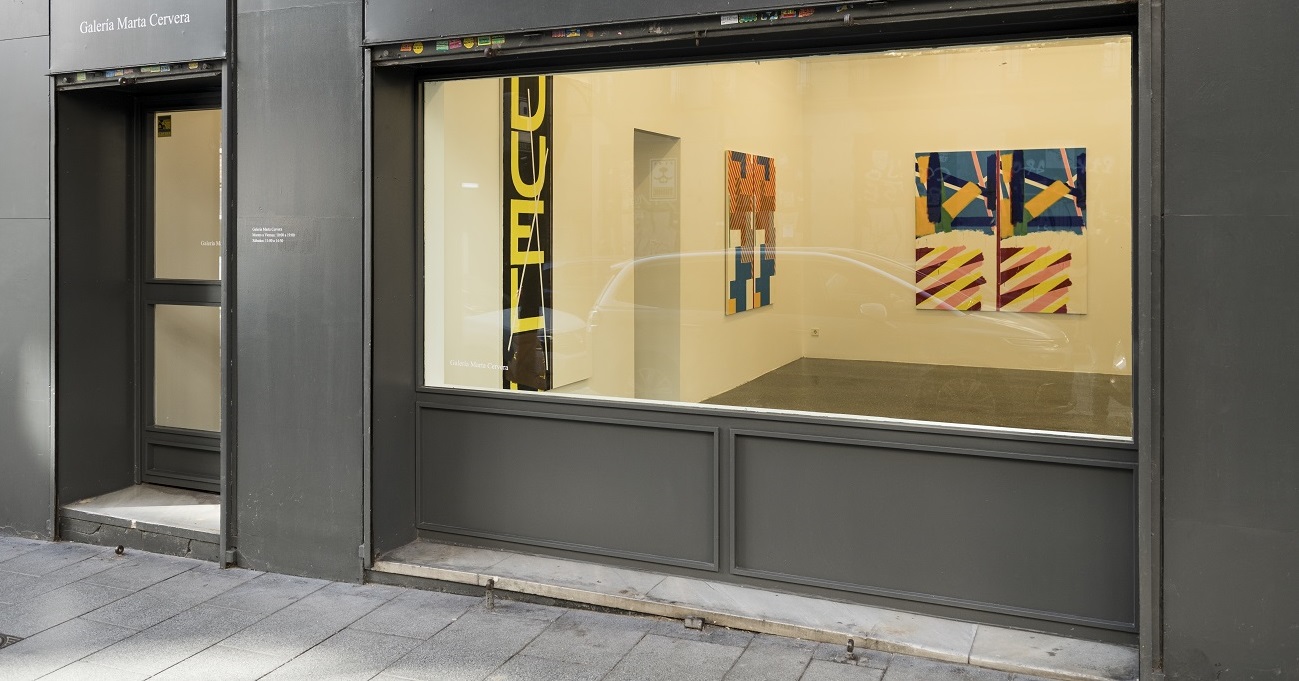 Bernard Piffaretti en la Galería Marta Cervera.