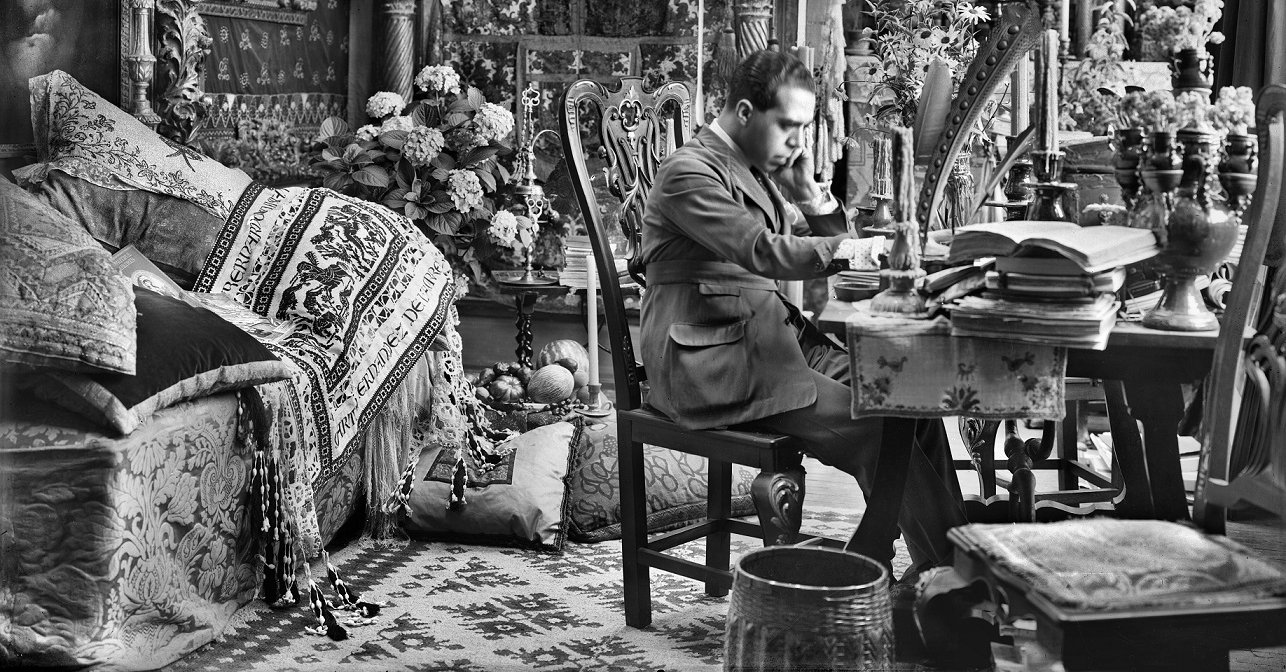 Vicente Moreno, ca. 1925-1928. Néstor Martín-Fdez de la Torre en su estudio en Madrid.