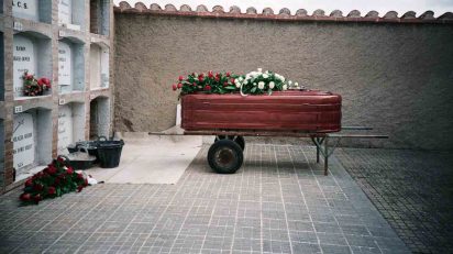 Caixa, 2003. Violència aplicada. Tanit Plana.