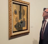 El ministro de Cultura ha inaugurado en el Centro Cultural Conde Duque la retrospectiva ‘Caruncho, postcubismo y abstracción geométrica’.