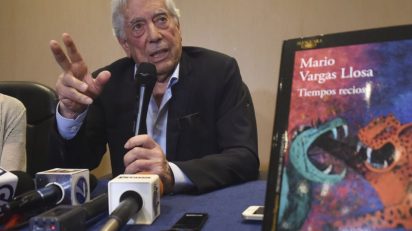 Marío Vargas Llosa.