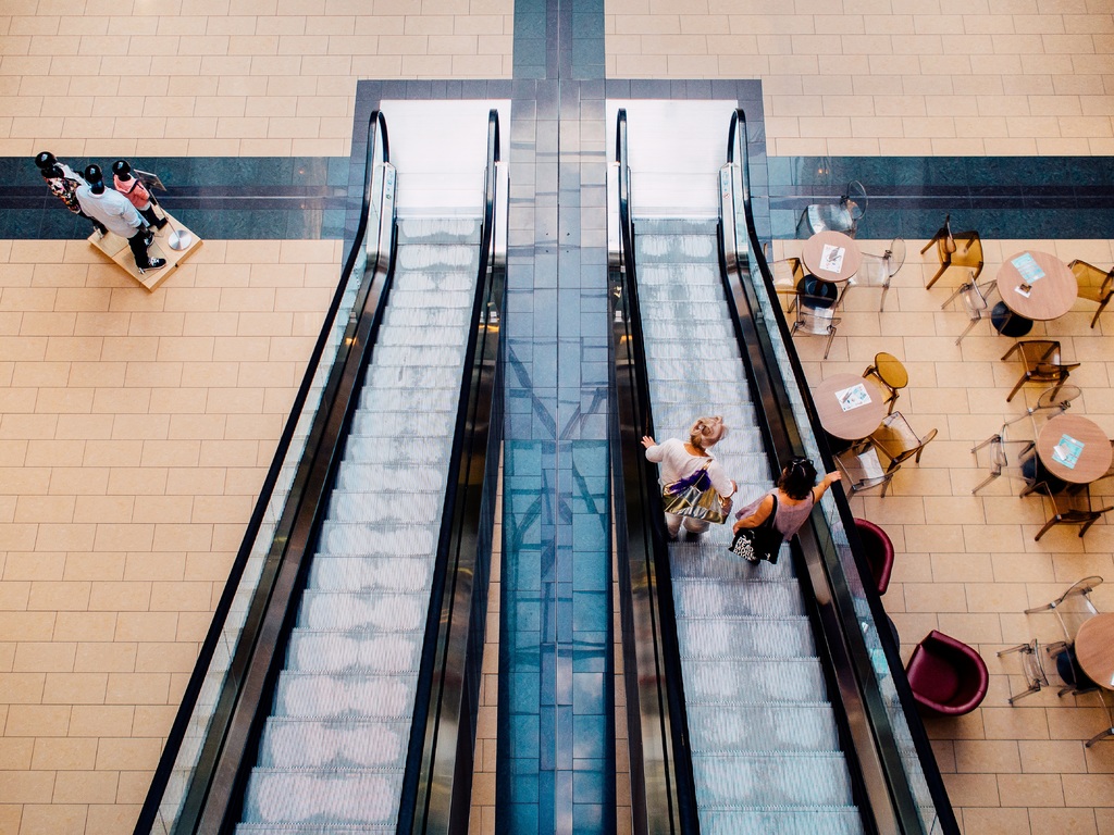man-people-escalator-transport-store-couple-701239-pxhere.com