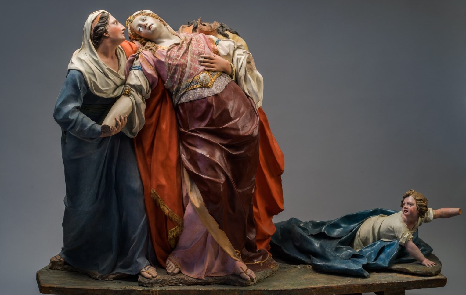 José Ginés. Tres mujeres y un niño. © Enrique Sáenz de San Pedro.