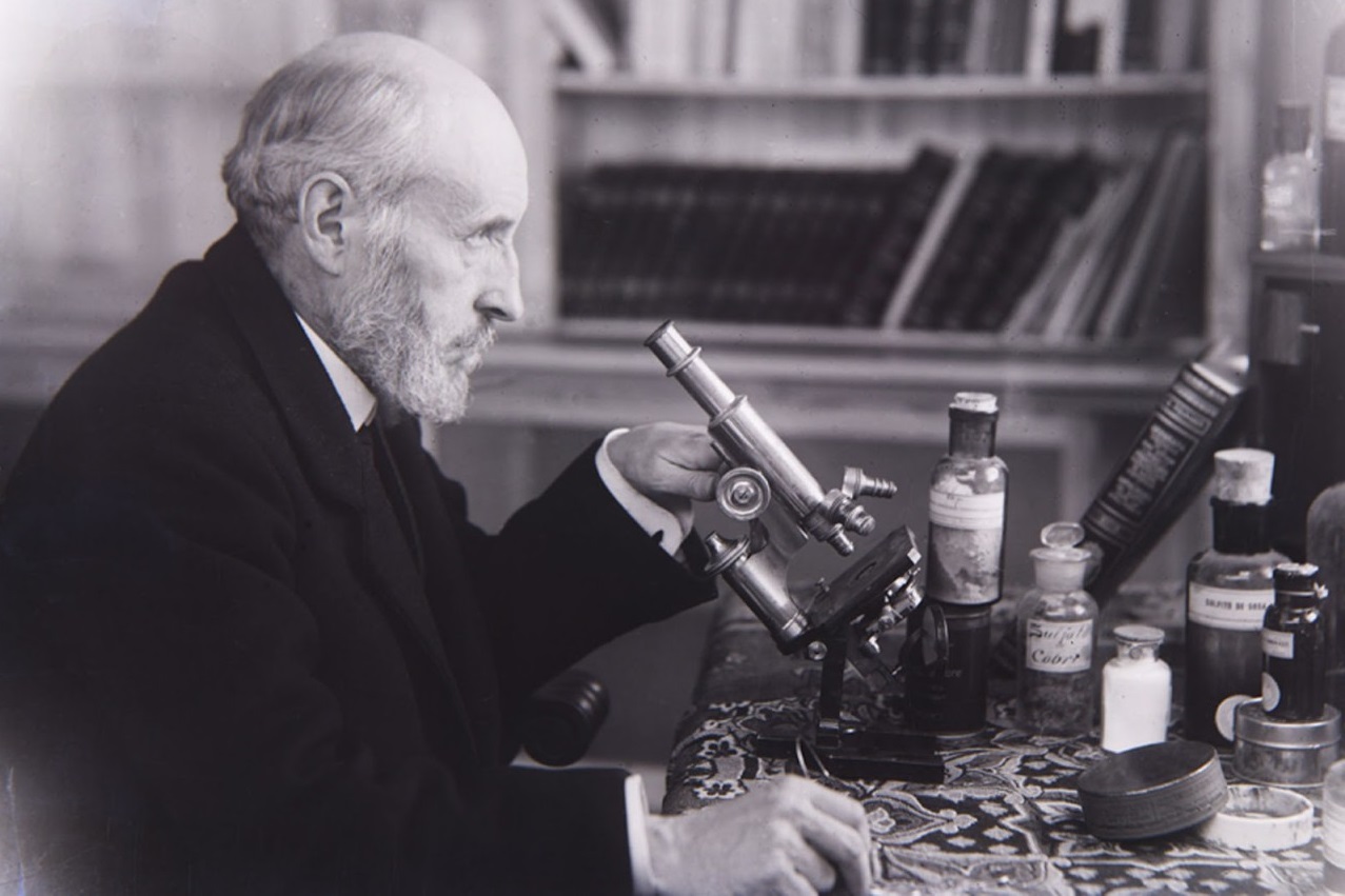 Cajal-foto-micro-1280x948