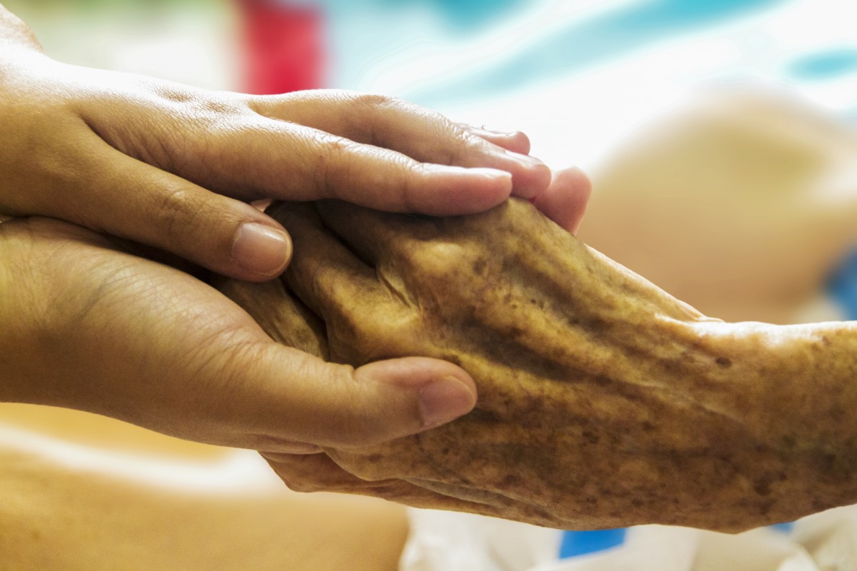 hospice_hand_in_hand_caring_care_support_elderly_help_old_hand-1028578