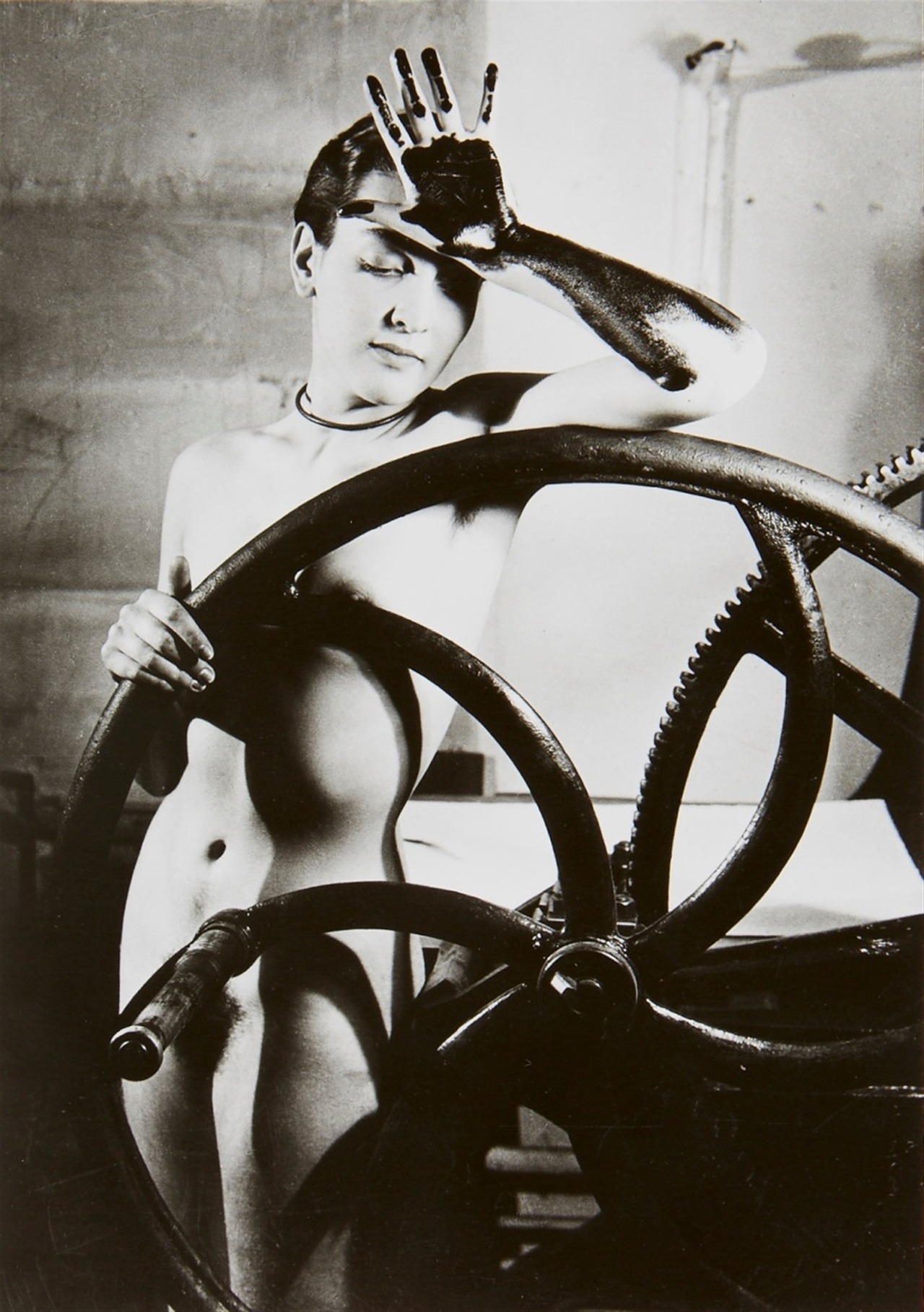 Man Ray. Sin Título (Erotique voilée), circa 1933. © Centre Pompidou, MNAM-CCI, Dist. RMN-Grand Palais/Georges Meguerditchian © Man Ray Trust, VEGAP, Málaga, 2019.