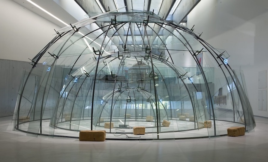 Mario Merz / S/T. Triplo Igloo, 1984 Colección MAXXI © Mario Merz, VEGAP, Valencia, 2020.