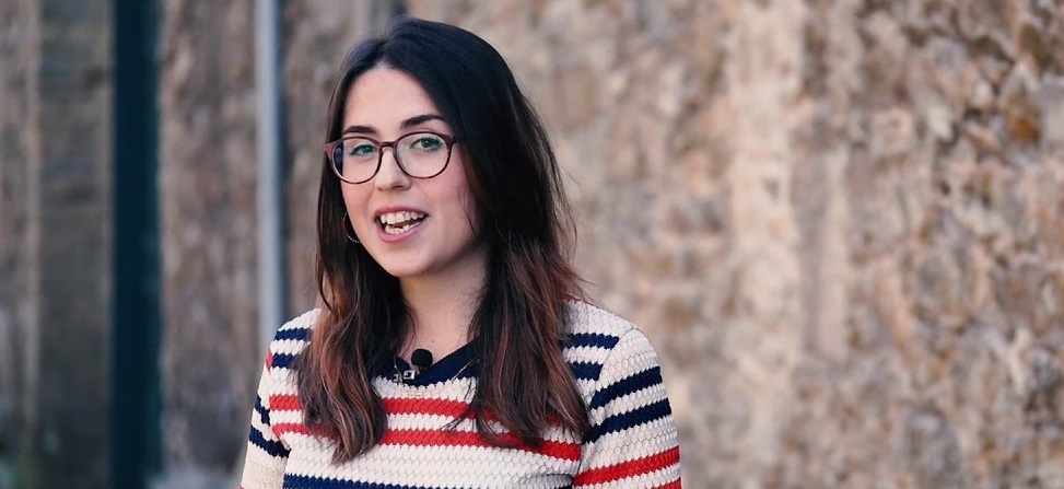 Alba Cid gana el Premio Nacional de Poesía Joven ‘Miguel Hernández’.