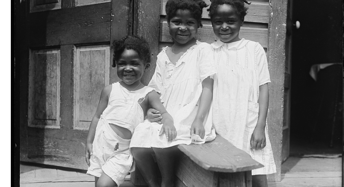 Harris & Ewing, photographer. African American children. United States, None. [Between 1915 and 1923] Photograph. https://www.loc.gov/item/2016885266/.