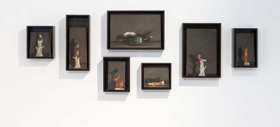 'El mar se viste de pluma y el hielo se pinta de rojo'. Josefina Guilisasti.