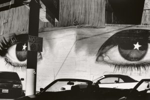 Paolo Gasparini. La mirada sobre el mundo, Los Ángeles, 1997. Plata en gelatina 40 × 60 cm. Colecciones Fundación MAPFRE © Paolo Gasparini.