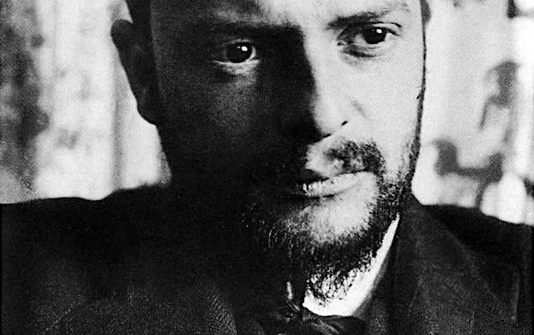 Paul Klee, photographed in 1911 by Alexander Eliasberg.