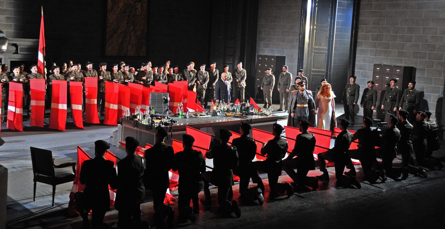 'El ocaso de los dioses'. Imagen de la producción en el Gran Teatre del Liceu de Barcelona. © A. Bofill.