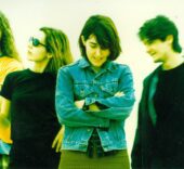 Jesús Antúnez, Amparo Llanos, Cristina Llanos y Álvaro Gómez, en una imagen de 1997. / CARLOS CARRIÓN-CORTESÍA DE SUBTERFUGE RECORDS.