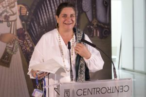 Giulietta Zanmatti Speranza, directora de CentroCentro, en la presentación de "India. Pinturas del San Diego Museum of Art". Foto: © Luis Domingo.