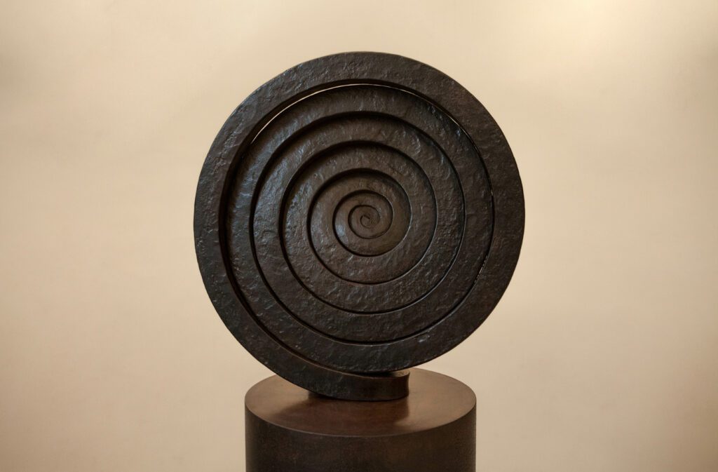 Martín Chirino. El Viento, 1968. Hierro forjado. 49,5 x 47,5 x 12 cm. Colección Ayuntamiento de Las Palmas de Gran Canaria. © FAPMCh-Martín Chirino.