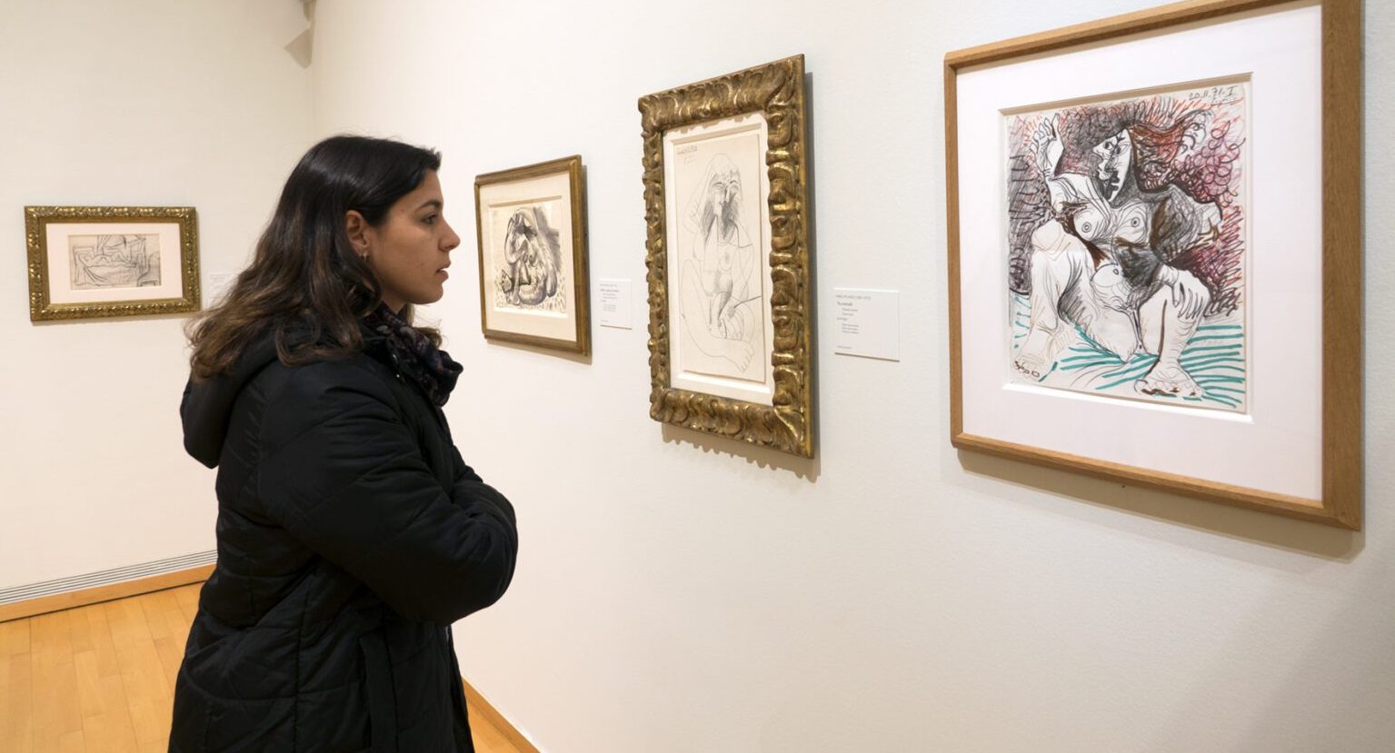 Exposición 'Picasso, blanco en el recuerdo azul. Debuxando o futuro' en el Museo de Belas Artes da Coruña. Foto: Xunta de Galicia.