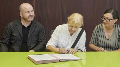 De izquierda a derecha: Manuel Segade, Eva Lootz y Carolina González. Foto: MNCARS.