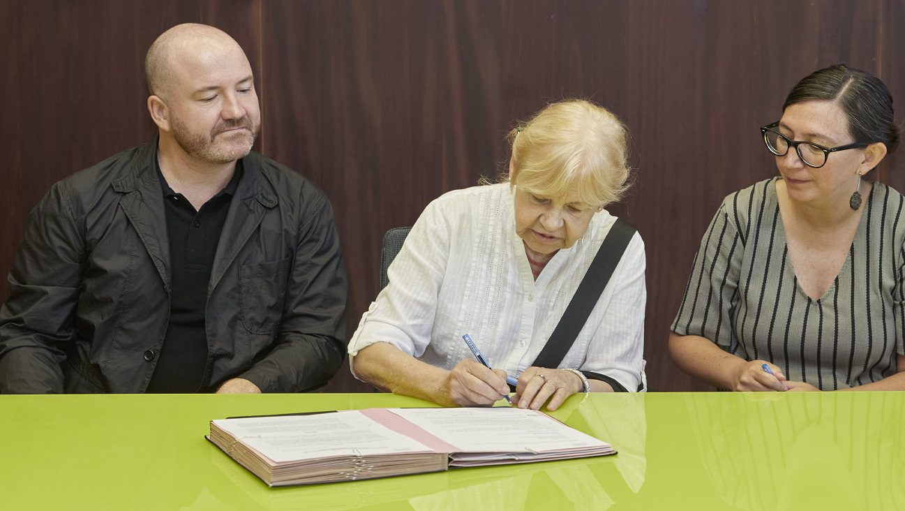 De izquierda a derecha: Manuel Segade, Eva Lootz y Carolina González. Foto: MNCARS.