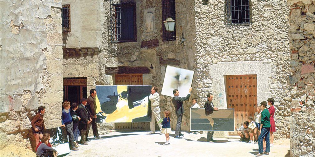 Fotografía publicada en el artículo «Museums: A New View on the Cliff», en Time, vol. 88, n.º 5, julio de 1966. Foto: Eric Schaal / Cortesía Eric Schaal Estate.