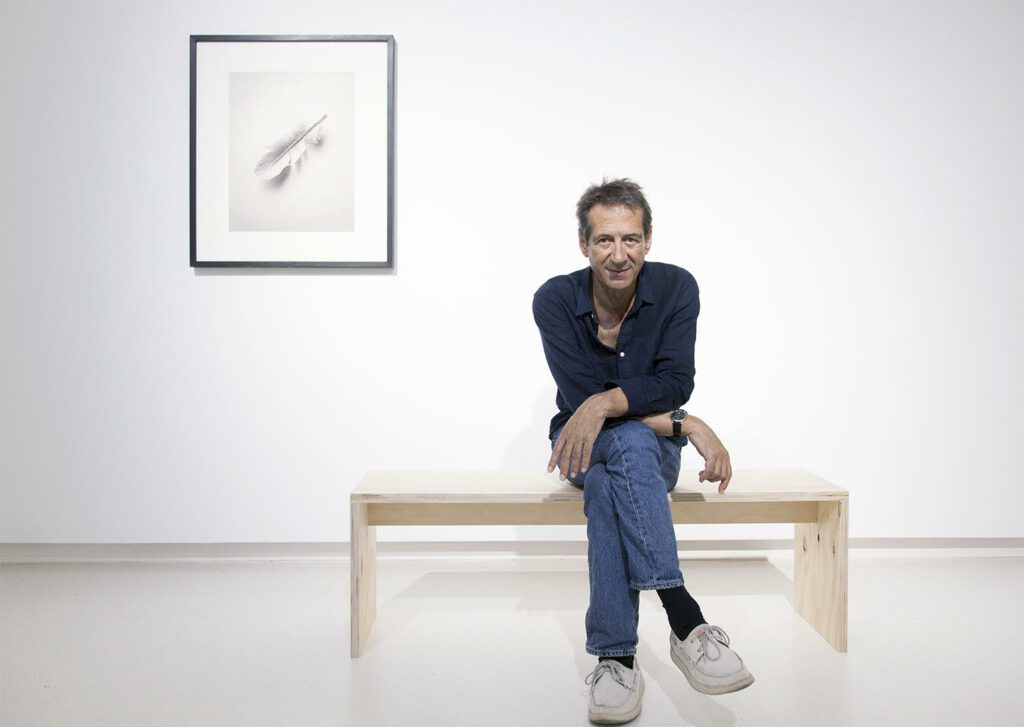 Chema Madoz en la Galería Elvira González ©Alex Mena.