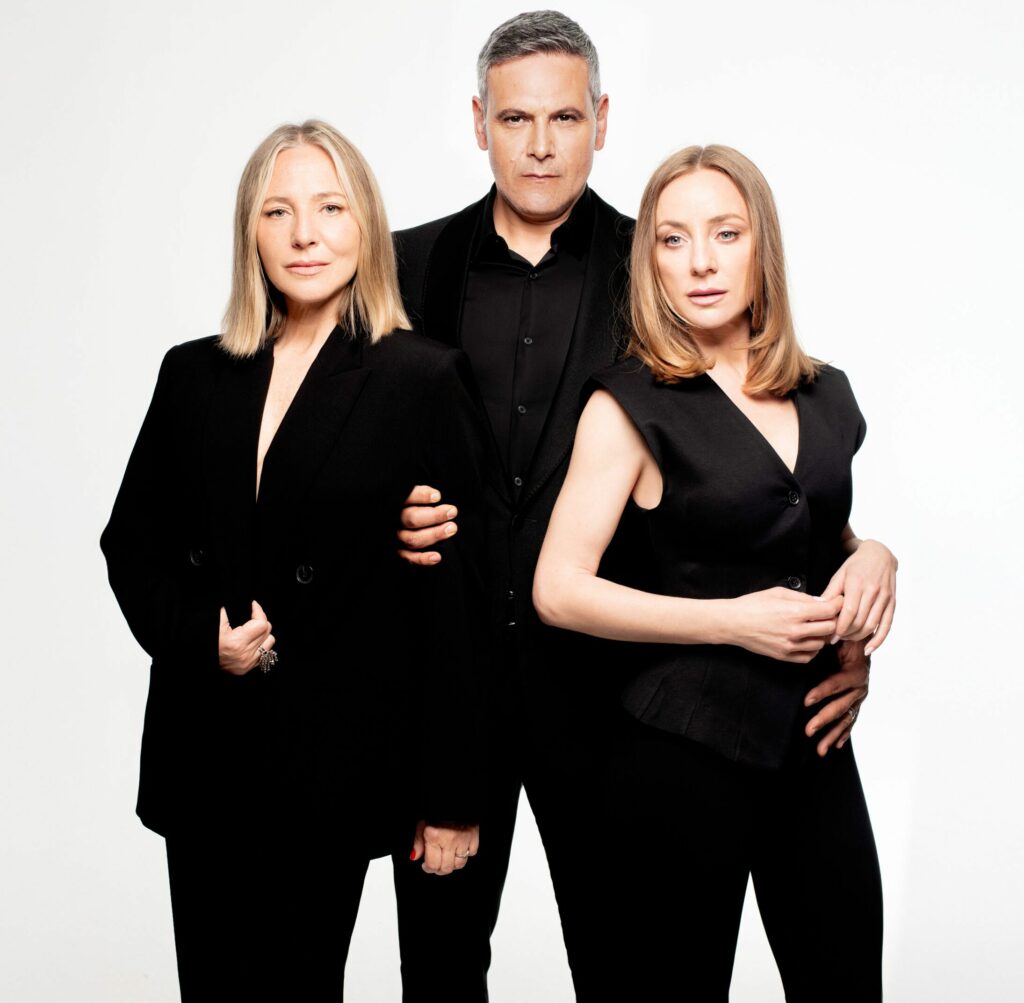 Pilar Castro, Roberto Enríquez y Ángela Cremonte, protagonistas de "Las amistades peligrosas".